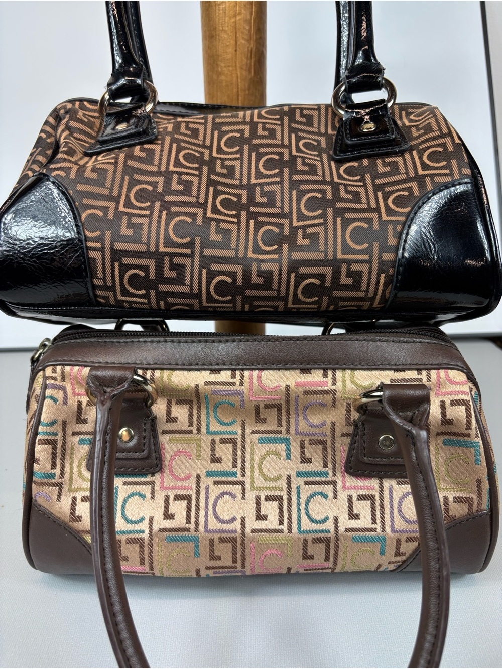 2/$15 Monogram Print Small Handbags Designer Style …Preloved ♥️ $4.99shipping - Picture 3 of 13